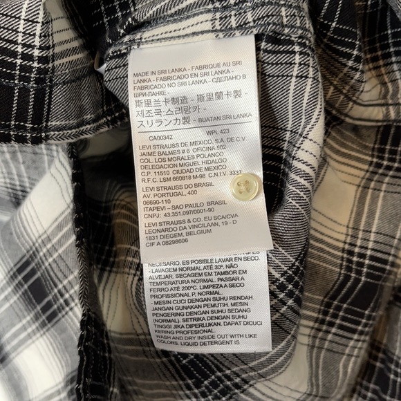 Levi’s black & white pearl snap “Tailored Fit” flannel long sleeve shirt Size M - Picture 8 of 13